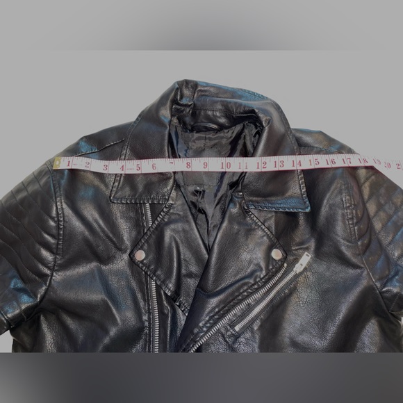 Leather jacket - Picture 4 of 7